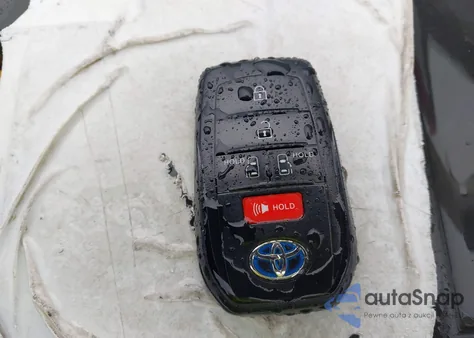 2021 Toyota Sienna Le from USA, damaged, VIN 5TDKSKFC5MS021333